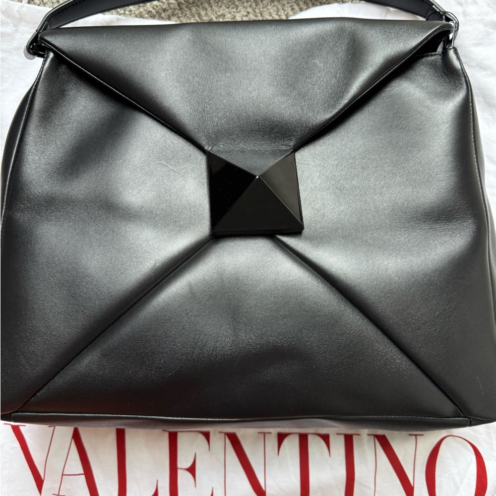 NEW Valentino Black Leather Rockstud Hobo Shoulder Bag